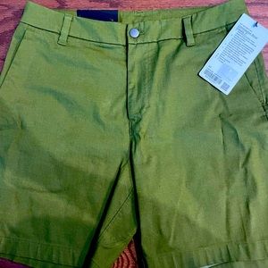 Lululemon Commission Classic Short - 31